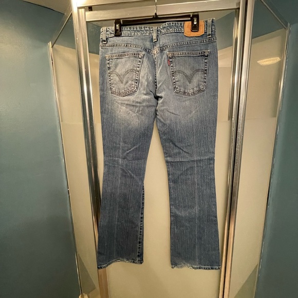 Levi’s Y2K super low bootcut pre-loved love fading on cuff size 9M - Picture 2 of 3